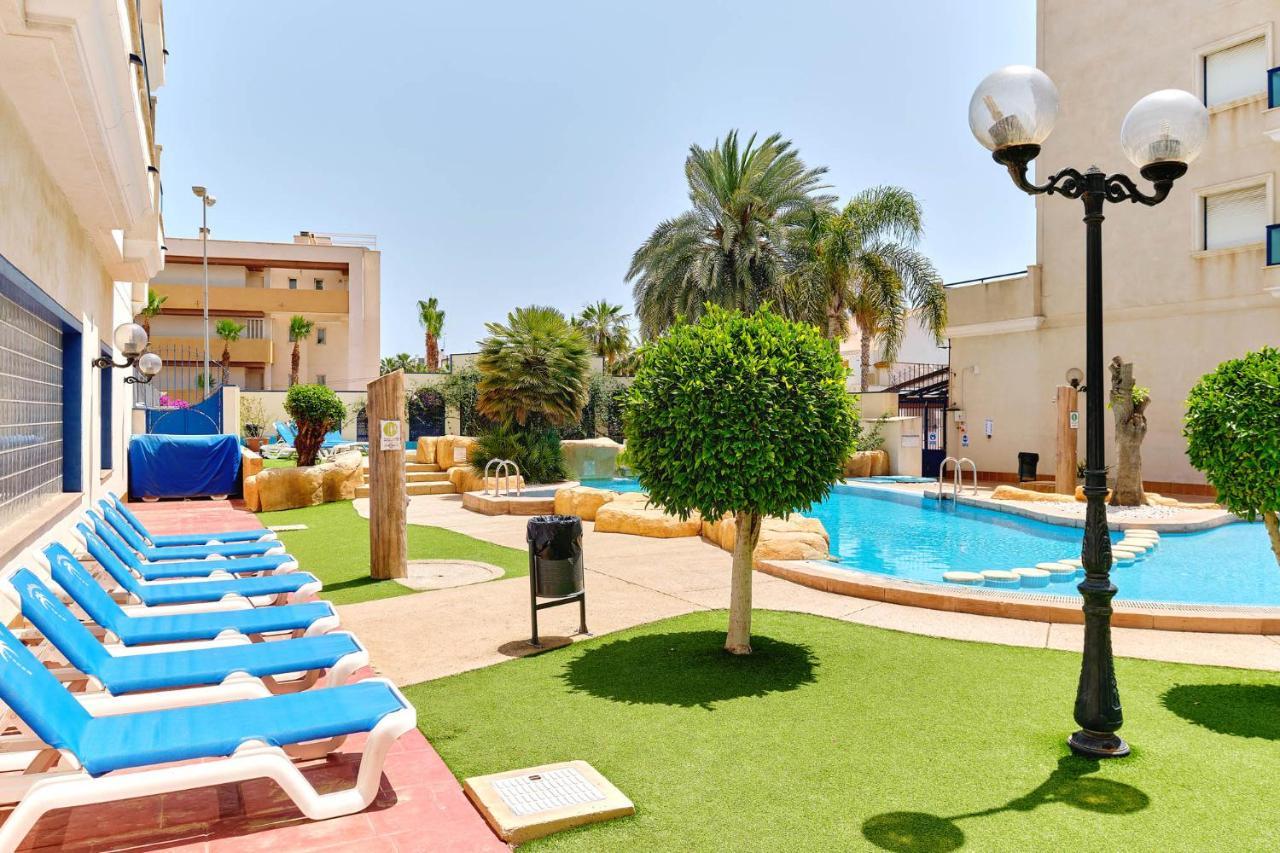 Apartment Eunice Orihuela Dış mekan fotoğraf